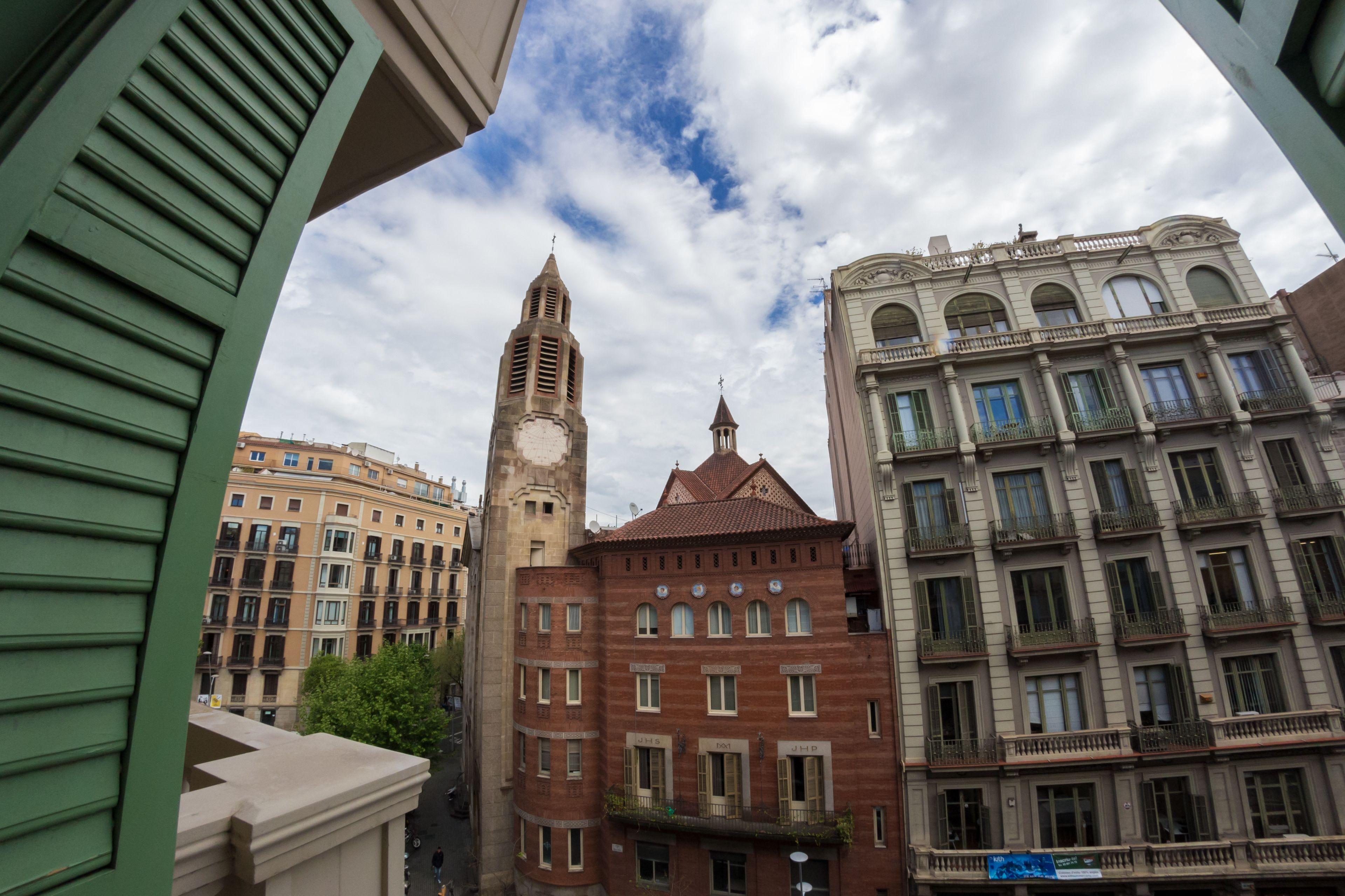 Sant Jordi Hostels Rock Palace — Photos 1